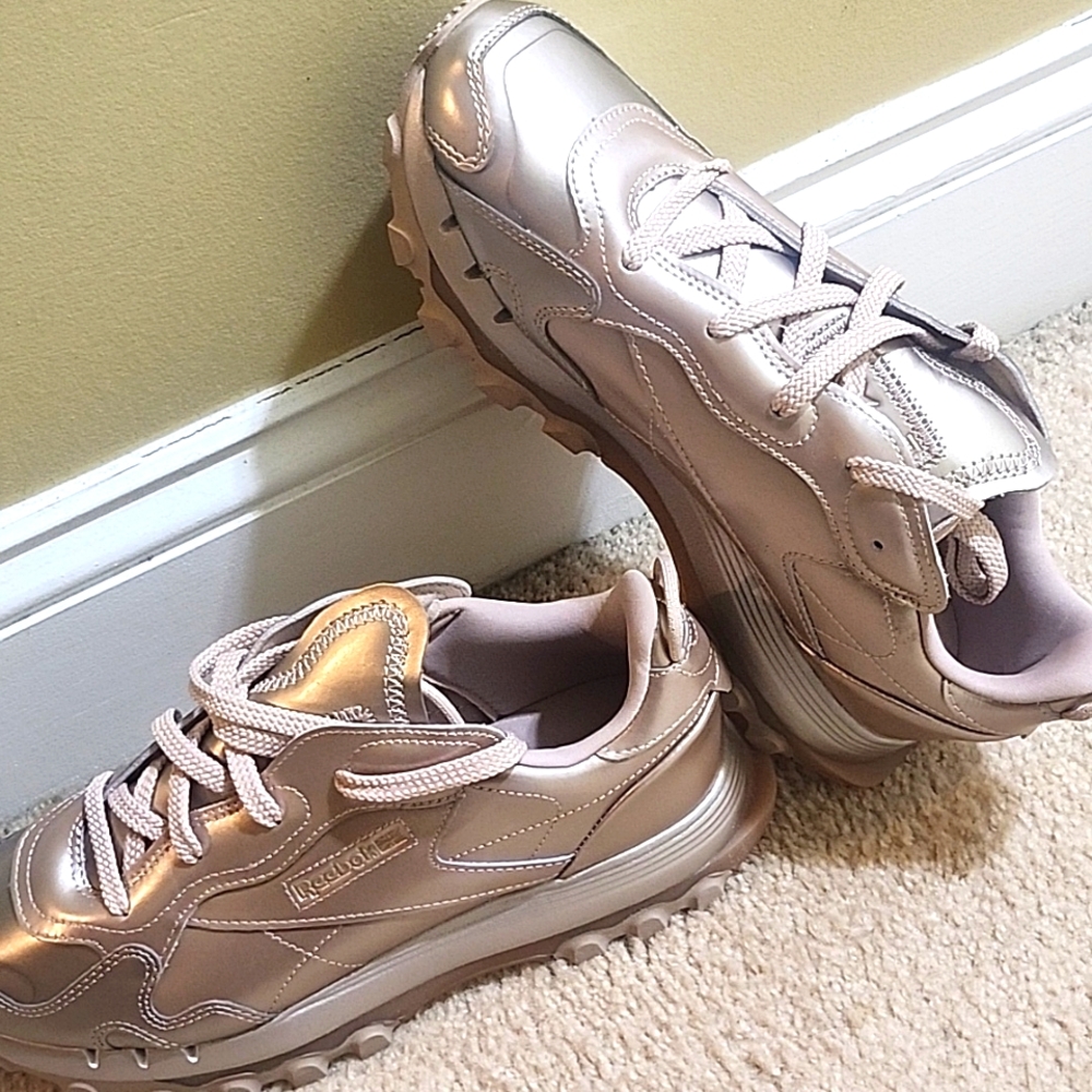 Reebok,Size101/2,Rose Gold